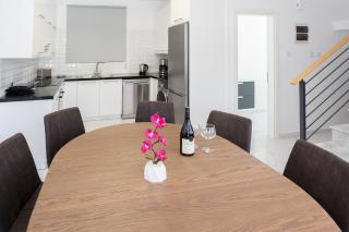 Cosy Paphos Villa - By IMH Travel & Tours - 6