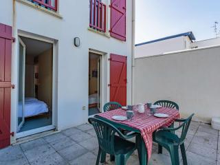 Spacieux Appartement 3* à Saint-Jean-de-Luz avec Parking, Terrasse et Proximité Commerces - FR-1-4-516 - 2