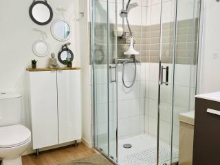 Charmant T2 à Hasparren, 4 pers, centre-ville, terrasse, parking privatif - FR-1-495-84 - 2