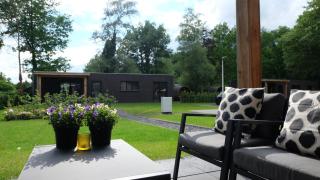 The Black Oak - Luxe bungalow met prive sauna - Voorthuizen - 8