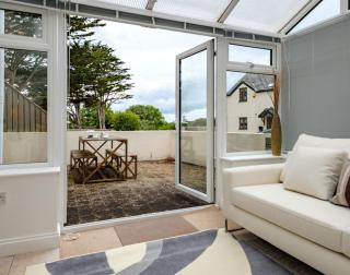 St Martins Apartment - 6