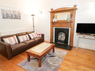 3 St Davids Place - Llandudno - 2