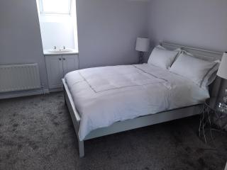 4 Bedroom, 15 min to Limerick city Quiet Retreat. - 2