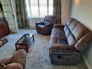4 Bedroom, 15 min to Limerick city Quiet Retreat. - 5