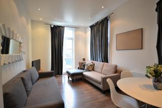 One Bedroom Apartment in Bayswater - London - 9