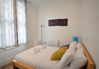 One Bedroom Apartment in Bayswater - London - 7