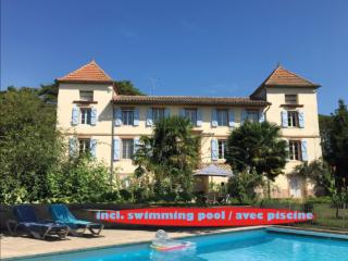 Domaine de Ménerque - petit château avec piscine - 0