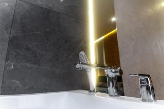 VIP Центр Львова Джакузі Камін Площа ринок - Lviv - 8