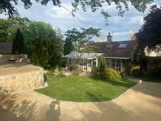 Gorgeous Country Cottage on outskirts of Bath with Wood Fired Hot Tub - Midford - 8