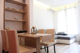 One bedroom apt with WiFi - Split - 0