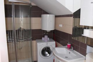 One bedroom apt with WiFi - 9