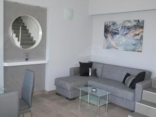 Attic Apartments - Ayia anna - 0