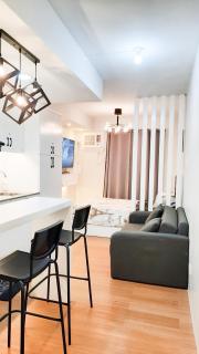 Sleep in Mono at Pine Suites Tagaytay - Tagaytay - 0