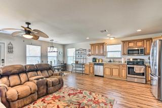 Just Lein Low Home - Walk to Crystal Beach - Galveston - 4