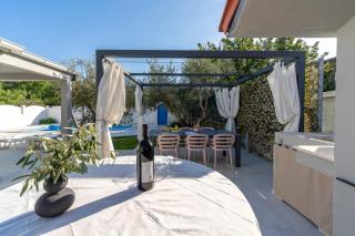 VILLA TUGARKA private pool, fitness, play-house, great for families, max 6 per. - Tugare - 5