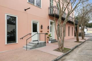 Fab 1838 Garden District 5BR with Parking And Balcony - New Orleans - 8
