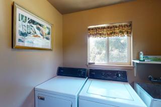 Hodges Hill Yosemite House - 9