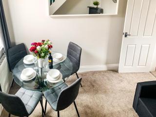 Cedar House - Quaint Victorian Home With Free Parking - York - 8