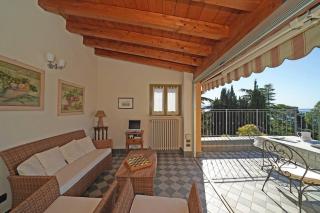 Terrazza vista Lago in centro - 1