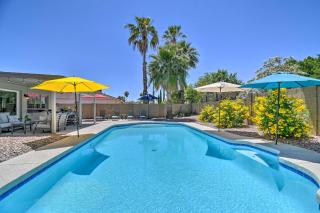 Modern Scottsdale Getaway with Pool and Putting Green! - Phoenix - 7