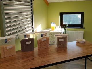 Aunt Rachel's Barn Hostel - 7