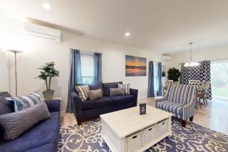 Oak Bluffs Beauty - 9