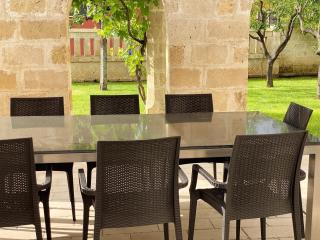 Comfortable House with Fenced Garden - Surano - Fireplace - Surano - 7