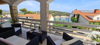 Apartments The view - Jelsa - 9