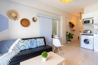 Sea Breeze 1-BR Apt in Pyla - 8