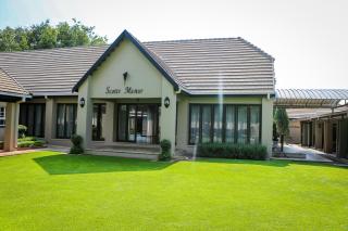 Scott's Manor Guesthouse Function and Conference Venue - Lichtenburg - 6