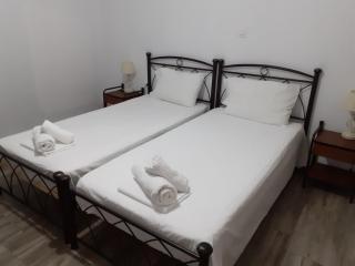 Christen house - Periyiálion - 9