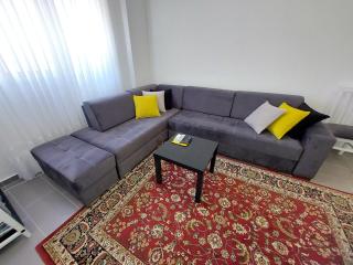Tina's 1-bedroom condo apartment - Gjirokastër - 1