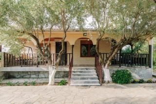 Beautiful Beach House - 9