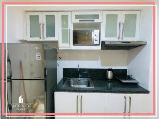 Cozy Elegant 2BR Loft Unit FREE WIFI & NETFLIX at Fort Victoria BGC - Manila - 1