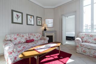 Three bedroom two bathroom apartment in center of Cannes on quiet street minutes from the Palais - 2002 - Cannes - 0