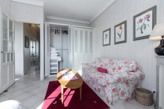 Three bedroom two bathroom apartment in center of Cannes on quiet street minutes from the Palais - 2002 - Cannes - 7