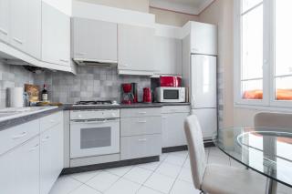 Three bedroom two bathroom apartment in center of Cannes on quiet street minutes from the Palais - 2002 - Cannes - 4