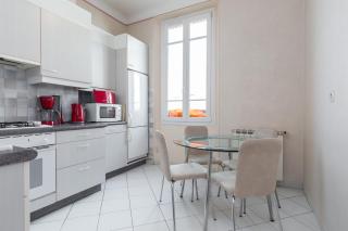 Three bedroom two bathroom apartment in center of Cannes on quiet street minutes from the Palais - 2002 - Cannes - 3