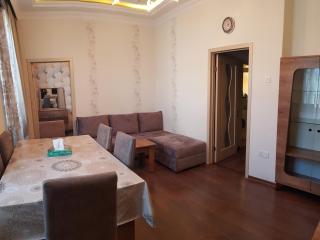 Central Baku Luxury Apartment on Nizami Street - Baku - 1