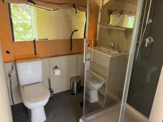 'Glamping' Angelzelt am See mit Steg und Boot (Mecklenburger Seenplatte) - Blankensee - 1