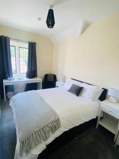 Mirfield Monastery B&B - 8
