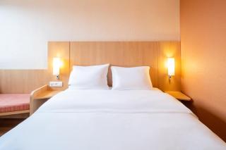 B&B HOTEL Amiens Centre Cathédrale - Amiens - 9
