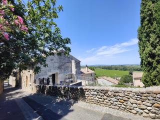 Maison de village en Provence avec terrasse de 33m2 - Saint-Roman-de-Malegarde - 0