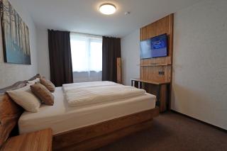 Hotel Kreuz Höhengasthof - Breitnau - 5