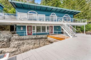 Waterfront Wonderland - 7