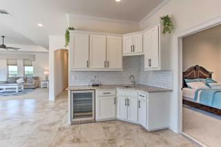 Chic Ranch Villa Less Than 5 Mi to Lake Ray Roberts! - 5