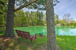 The Red Pine Cabin with Private Pond and Dock! - Loudonville - 0