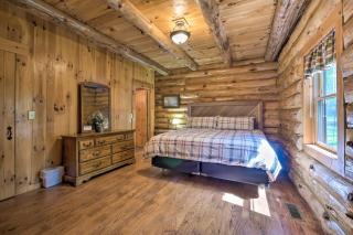The Red Pine Cabin with Private Pond and Dock! - Loudonville - 2