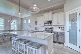 Carlsbad Retreat with Fire Pit and Fenced Yard! - Carlsbad - 3