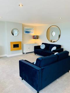 The Beachfront Lookout a Stunning Apartment with Perfect Sea View - 4